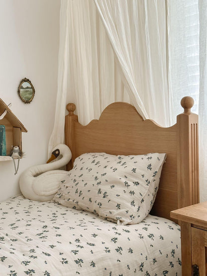 Lola Kids Bed