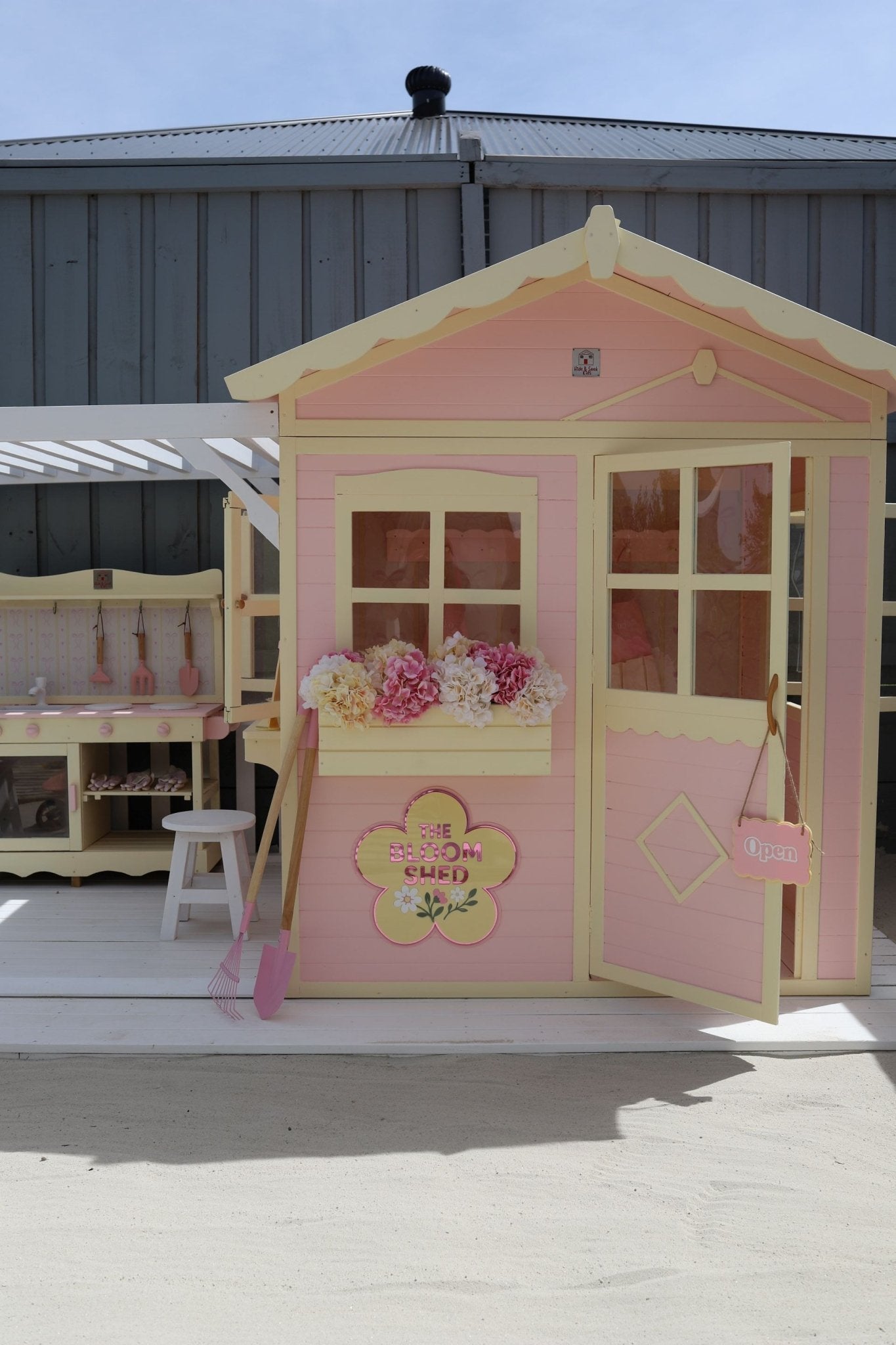 Herbie Cubby House - Hide & Seek Kids - Herbie - Cubby