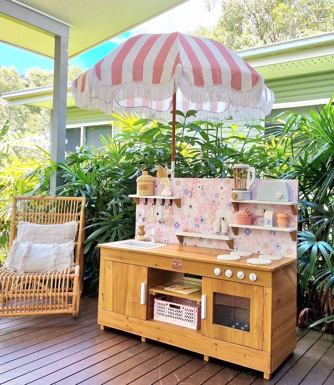 Mud Kitchen Danny - Hide & Seek Kids - Mud_Kitchen_Danny