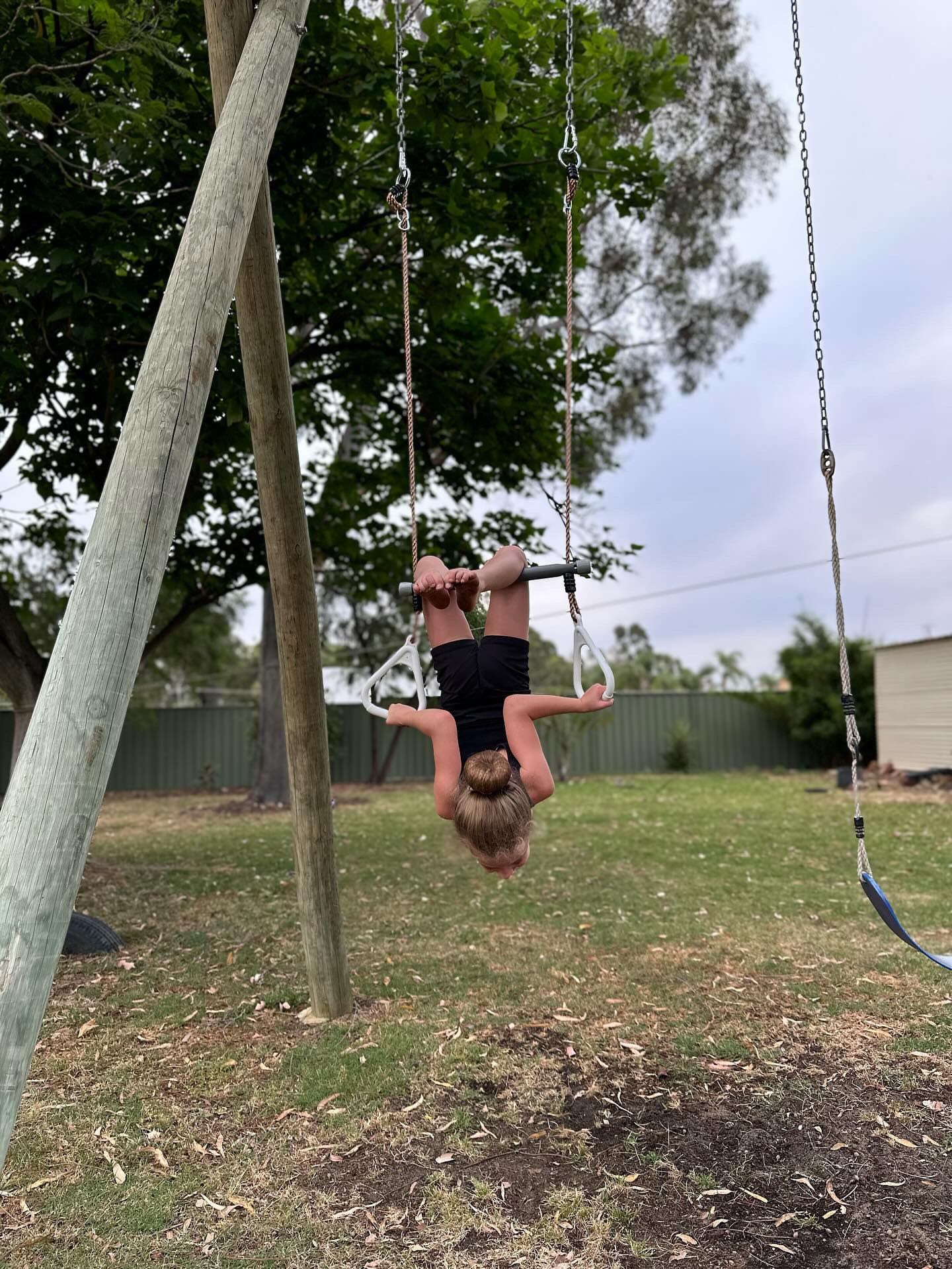 Trapeze Bar - Hide & Seek Kids - Trapeze_bar